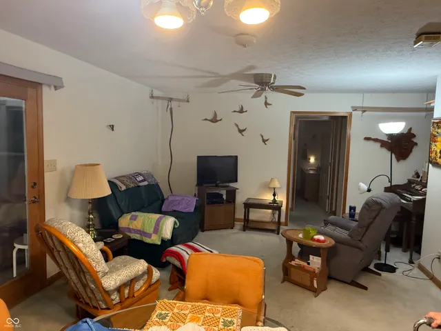 $180,000 | 111 Longcastle Drive, Unit 1, Greencastle, IN 46135