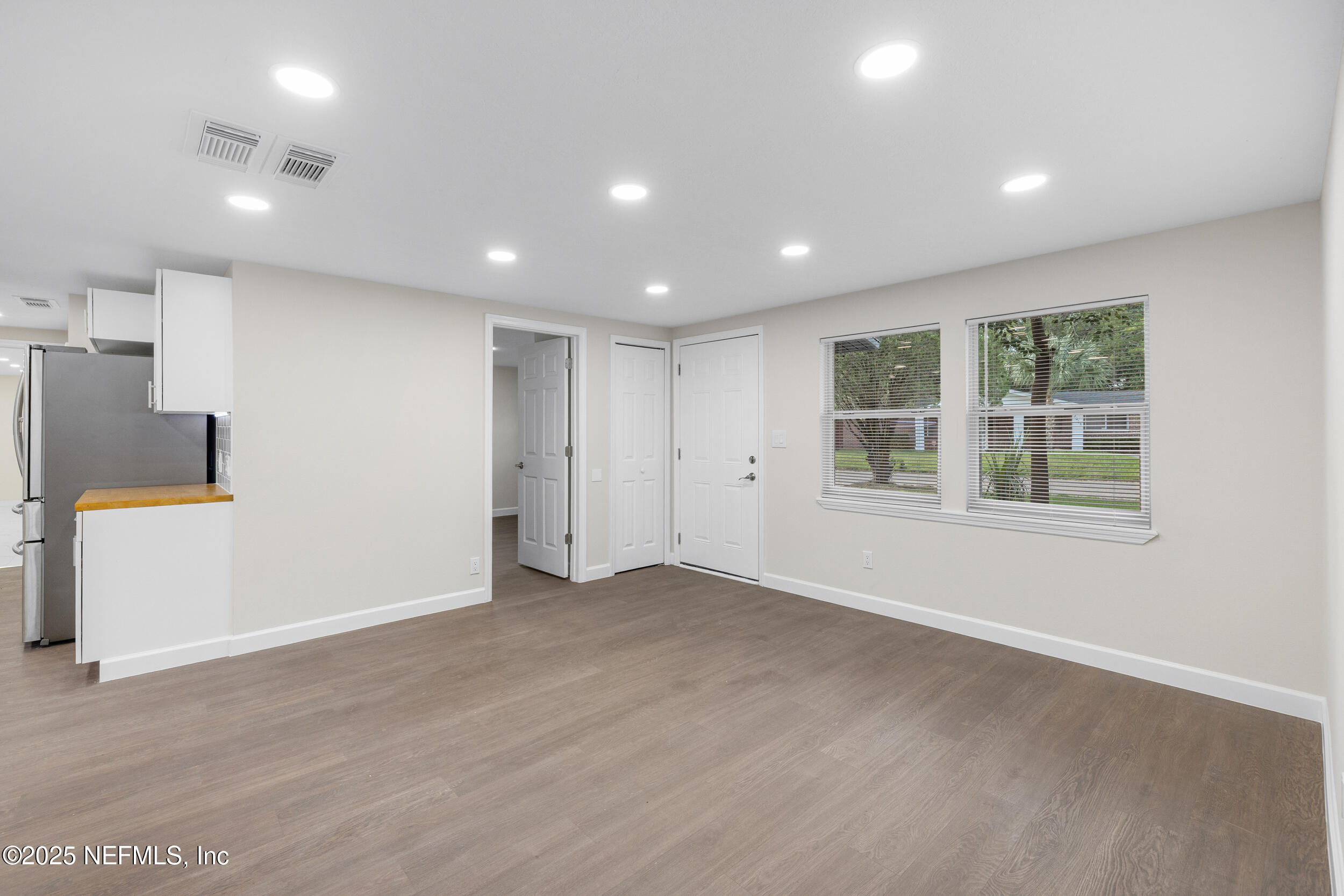 3012 Tusk Road Jacksonville, FL 32209 - Photo 8 of 31 14 - interior