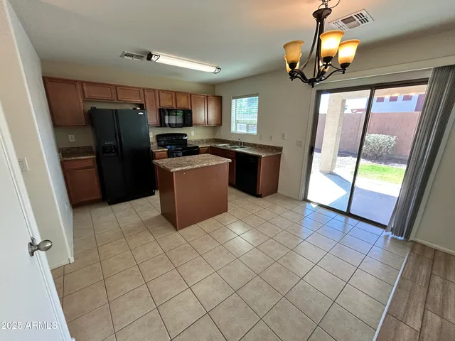 $1,799 | 7611 West Charter Oak Road, Peoria, AZ 85381