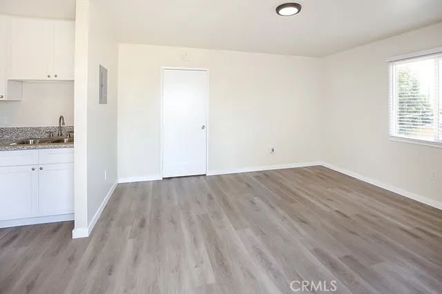 $1,900 | 10709 Sherman Place, Unit 10713, Sun Valley, CA 91352