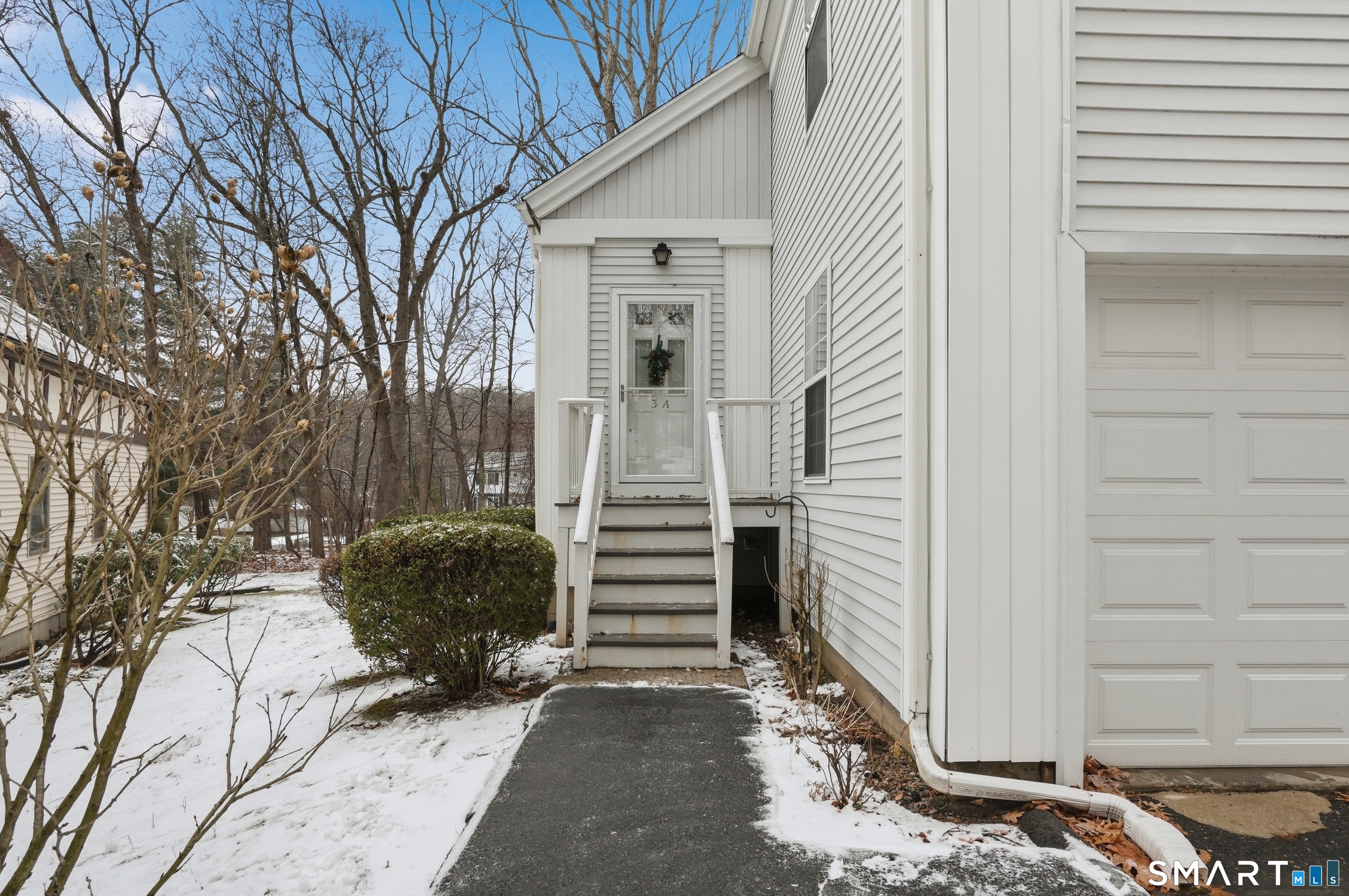 1159 Highland Avenue, Unit 3A Waterbury, CT 06708 - Photo 4 of 33