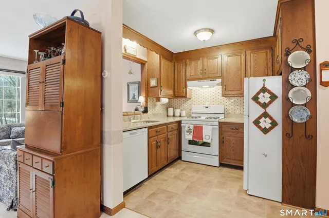 $229,999 | 1159 Highland Avenue, Unit 3A, Waterbury, CT 06708