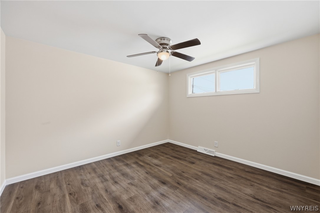 215 Steven Drive Cheektowaga, NY 14227 - Photo 30 of 50