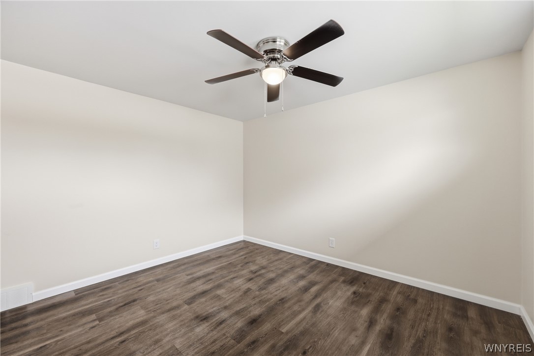 215 Steven Drive Cheektowaga, NY 14227 - Photo 33 of 50
