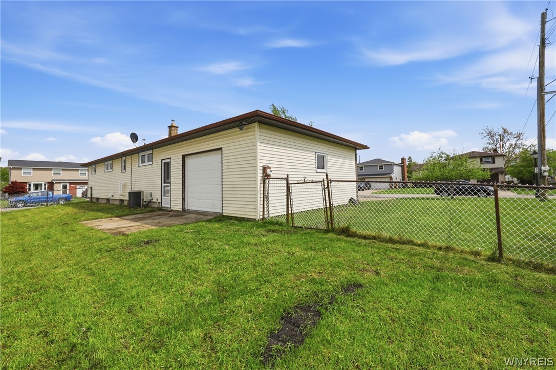 215 Steven Drive Cheektowaga, NY 14227 - Photo 39 of 50