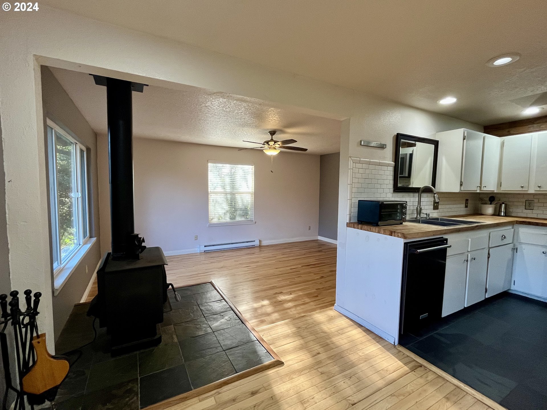 63107 Fruitdale Road Coos Bay, OR 97420 - Photo 12 of 41 Gallery Image 12