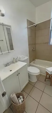 $1,795 | 1325 South Sawyer Avenue, Unit 3, Chicago, IL 60623