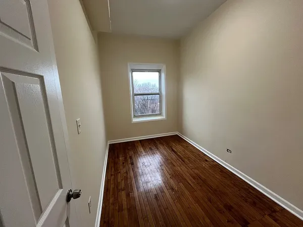 $1,795 | 1325 South Sawyer Avenue, Unit 3, Chicago, IL 60623