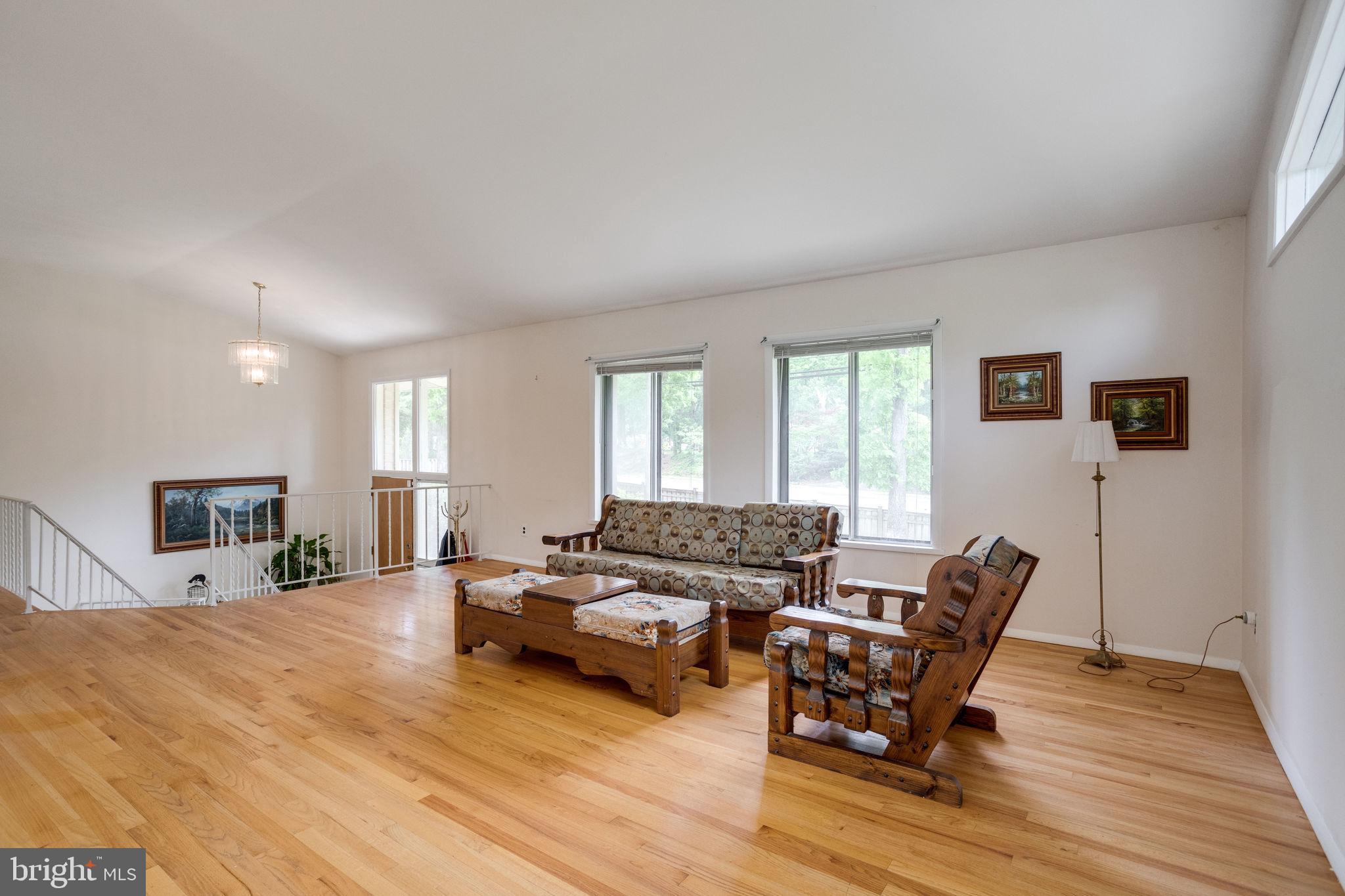 6570 Braddock Road Alexandria, VA 22312 - Photo 12 of 74 Gallery Image 12