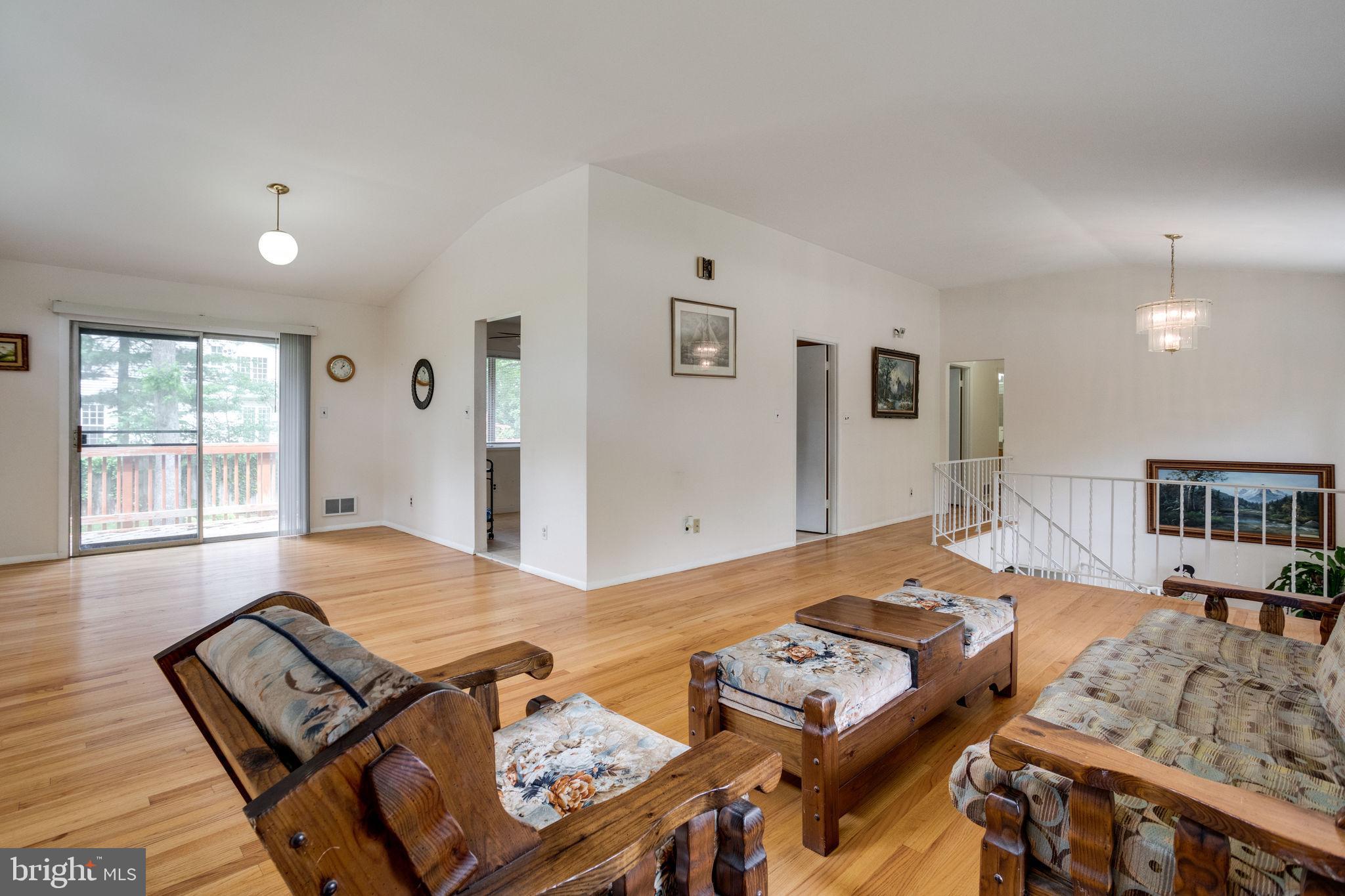 6570 Braddock Road Alexandria, VA 22312 - Photo 13 of 74 Gallery Image 13