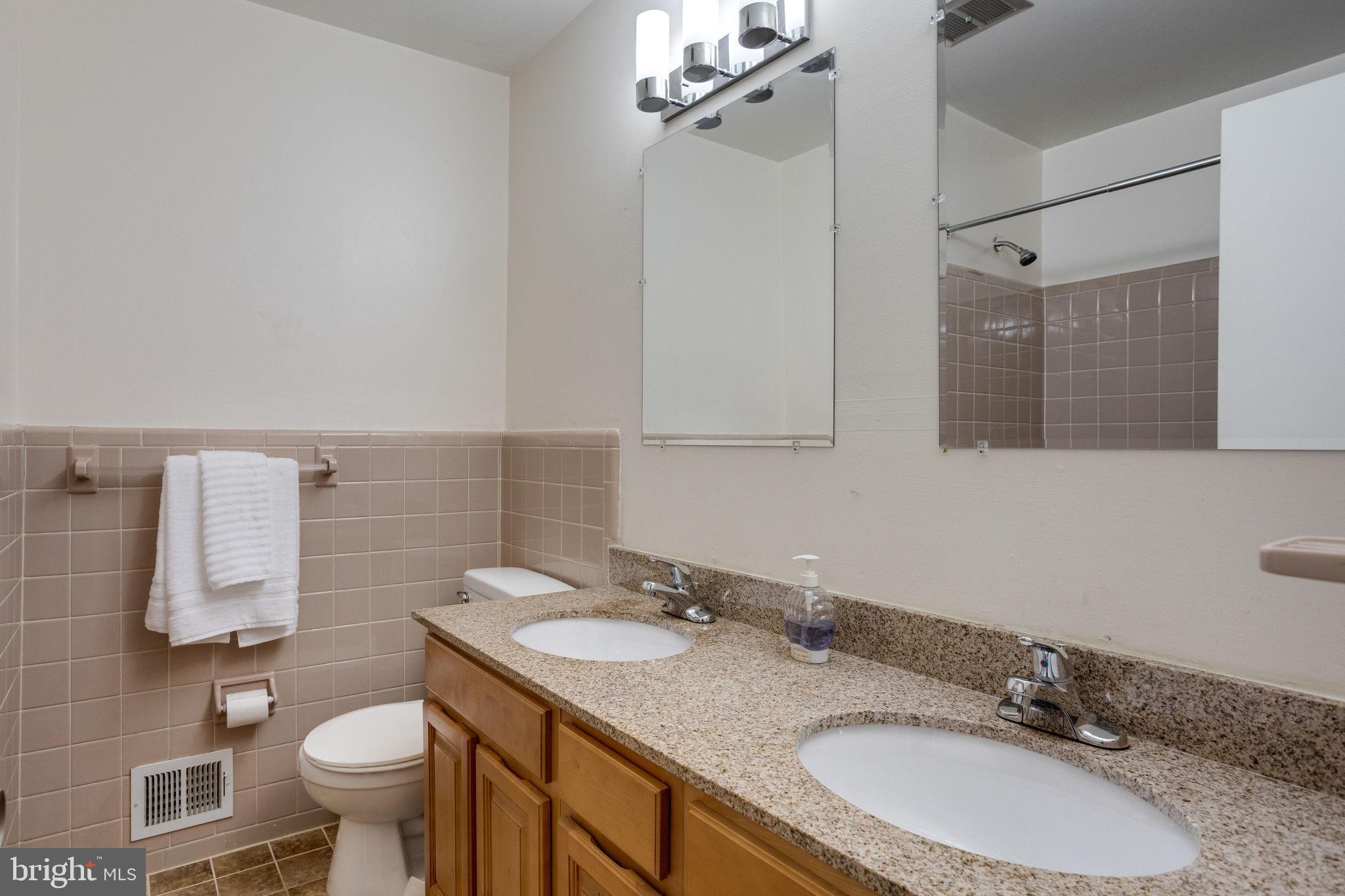 6570 Braddock Road Alexandria, VA 22312 - Photo 25 of 74 Gallery Image 25