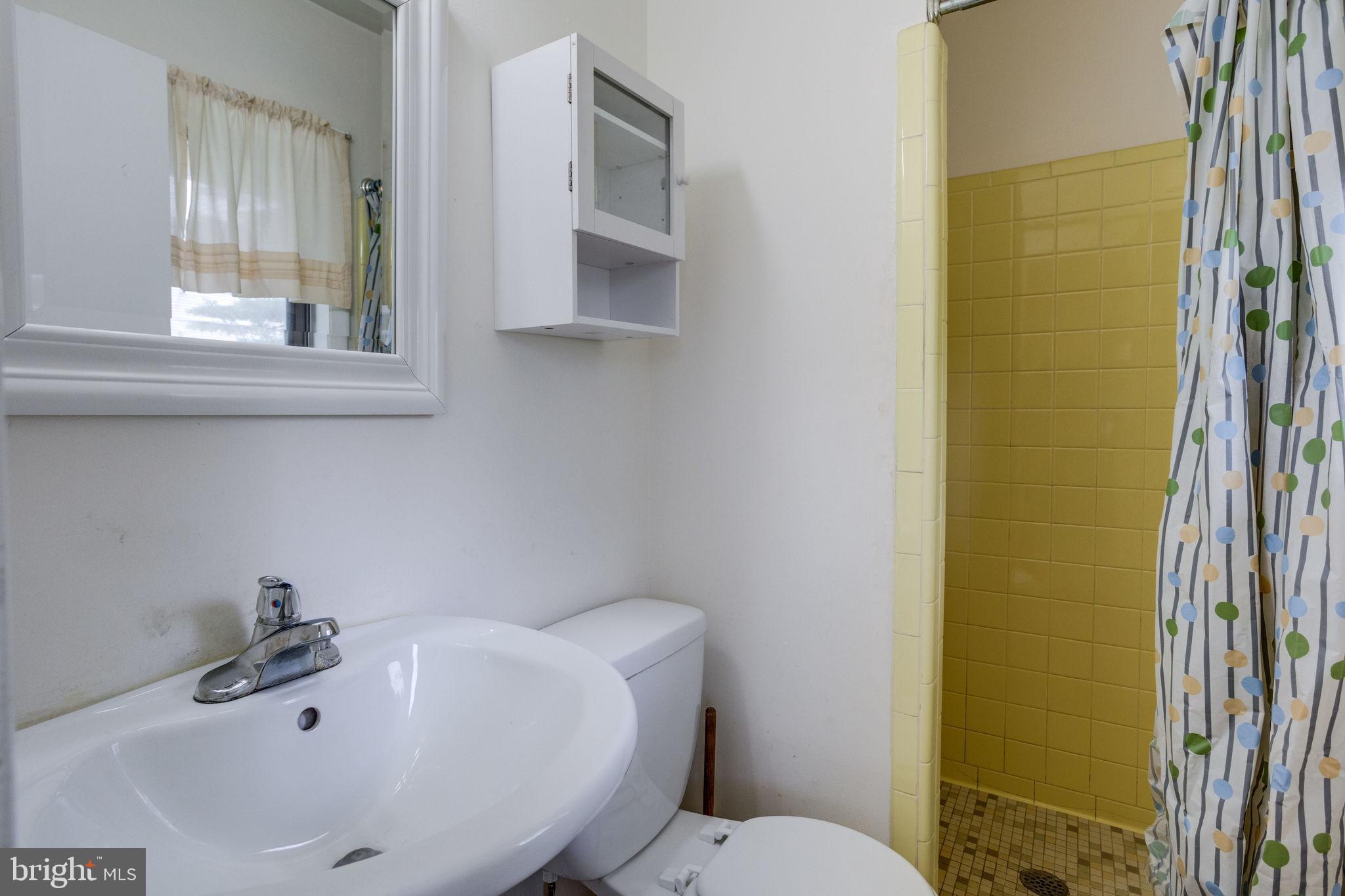 6570 Braddock Road Alexandria, VA 22312 - Photo 31 of 74 Gallery Image 31