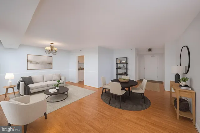 a view of empty room with ceiling fan
