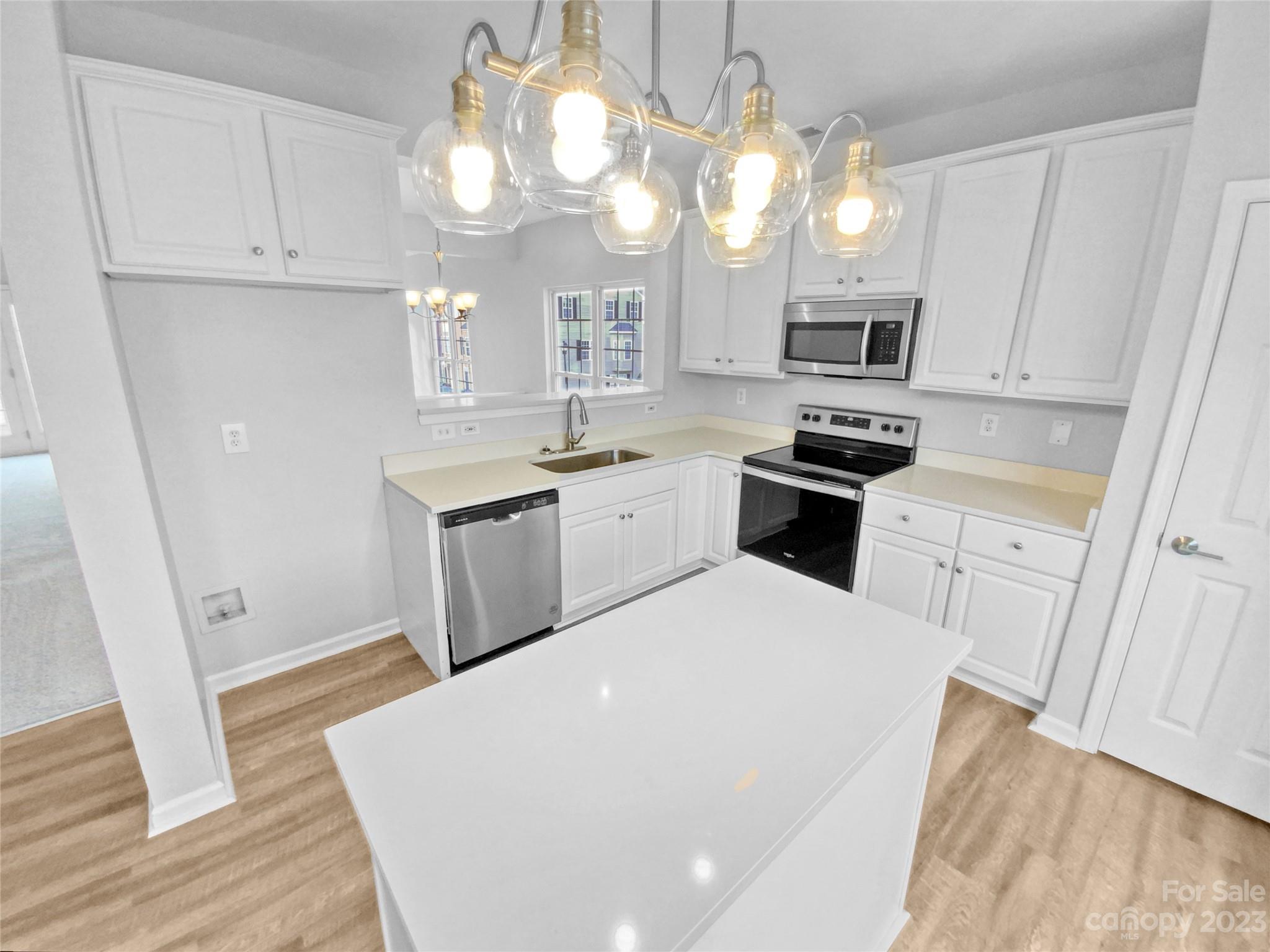 1725 Kashmir White Lane Fort Mill, SC 29708 - Photo 6 of 18 Gallery Image 6