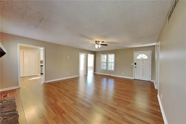 $1,995 | 1606 Shadowbrook Drive, Acworth, GA 30102