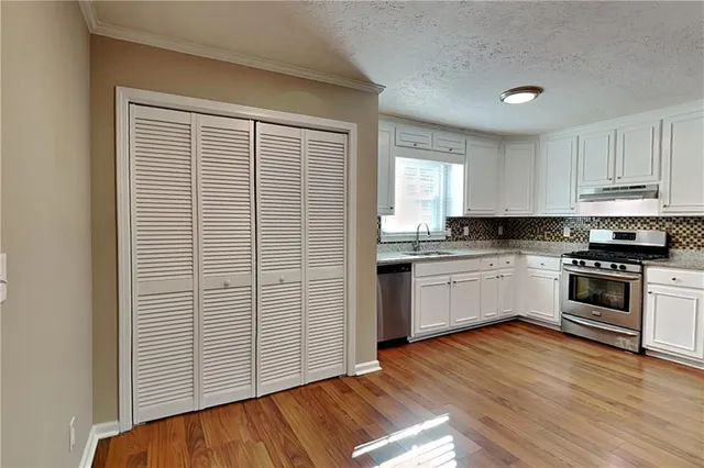 $1,995 | 1606 Shadowbrook Drive, Acworth, GA 30102