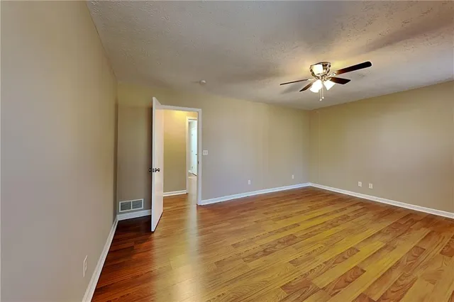 $1,995 | 1606 Shadowbrook Drive, Acworth, GA 30102