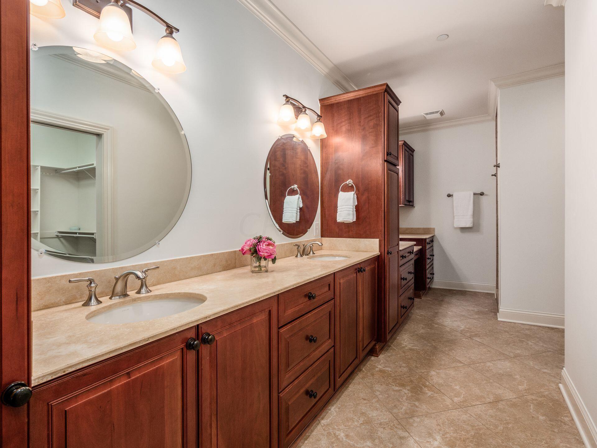 3175 Tremont Road, Unit 510 Columbus, OH 43221 - Photo 25 of 51 079_81c789_A 3175 Tremont 050
