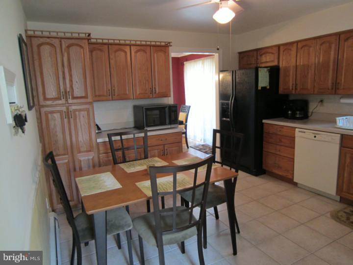 1607 Beverly Road Havertown, PA 19083 - Photo 5 of 13 Kitchen