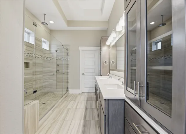 $3,400 | 819 Algona Avenue, Houston, TX 77008