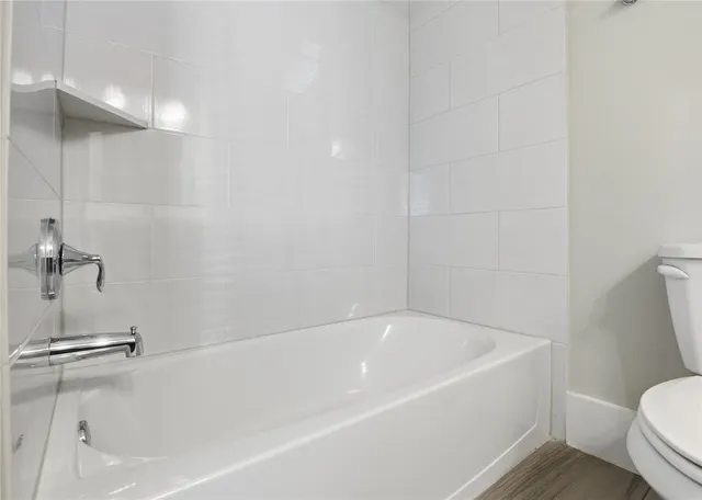 $3,400 | 819 Algona Avenue, Houston, TX 77008