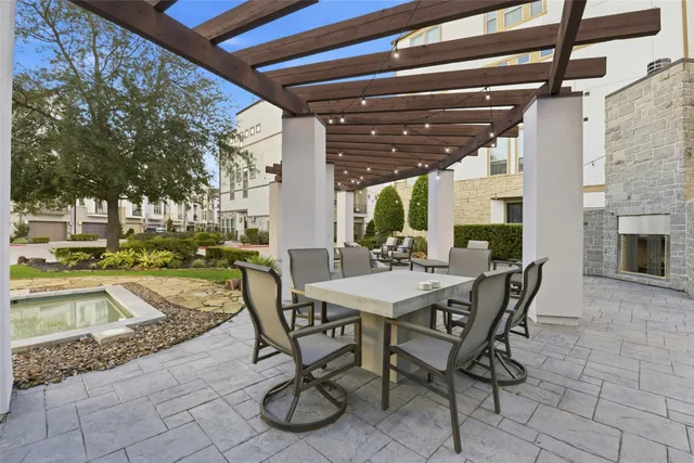 $3,400 | 819 Algona Avenue, Houston, TX 77008