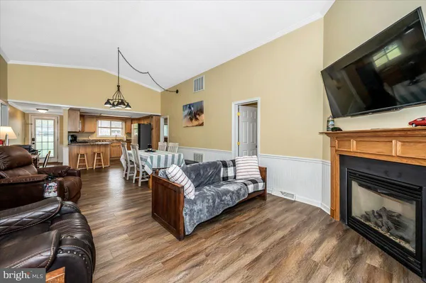 $299,999 | 17 Canada Goose Lane, Hedgesville, WV 25427