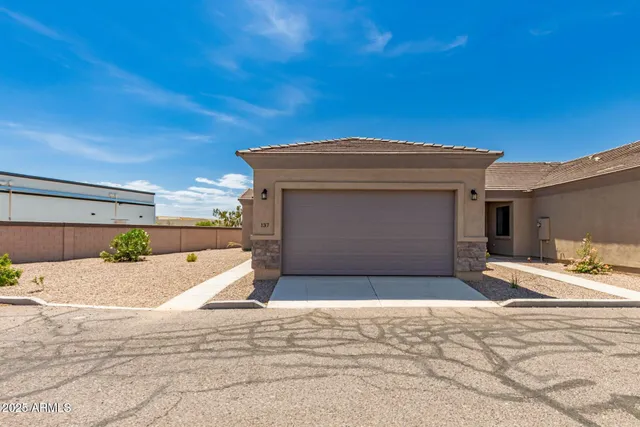 $284,900 | 846 North Pueblo Drive, Unit 137, Casa Grande, AZ 85122