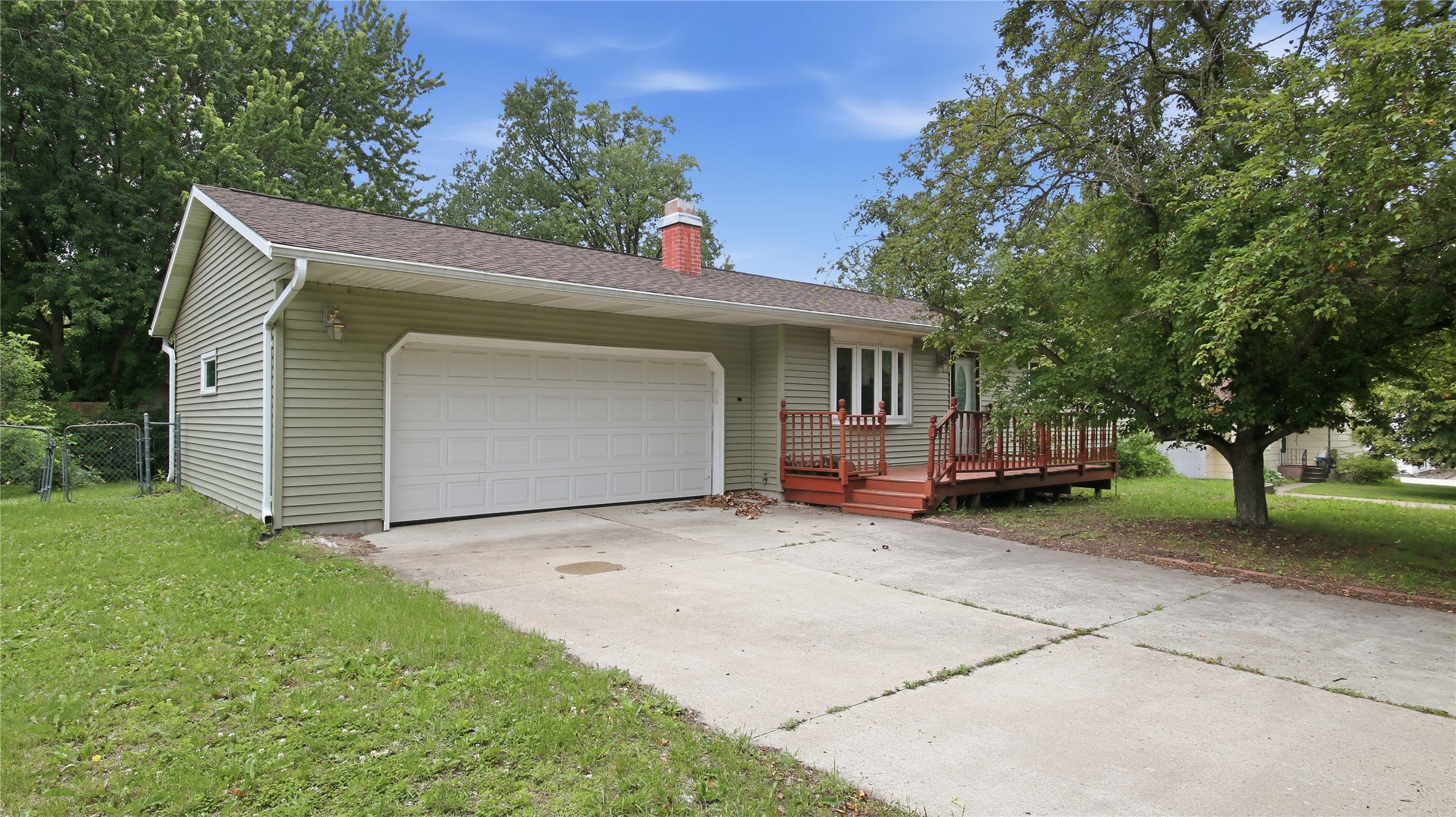 1413 Raedel Road Eau Claire, WI 54703 - Photo 1 of 28