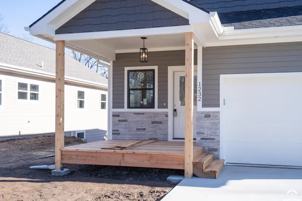 $386,900 | 1232 Walnut Street, Eudora, KS 66025