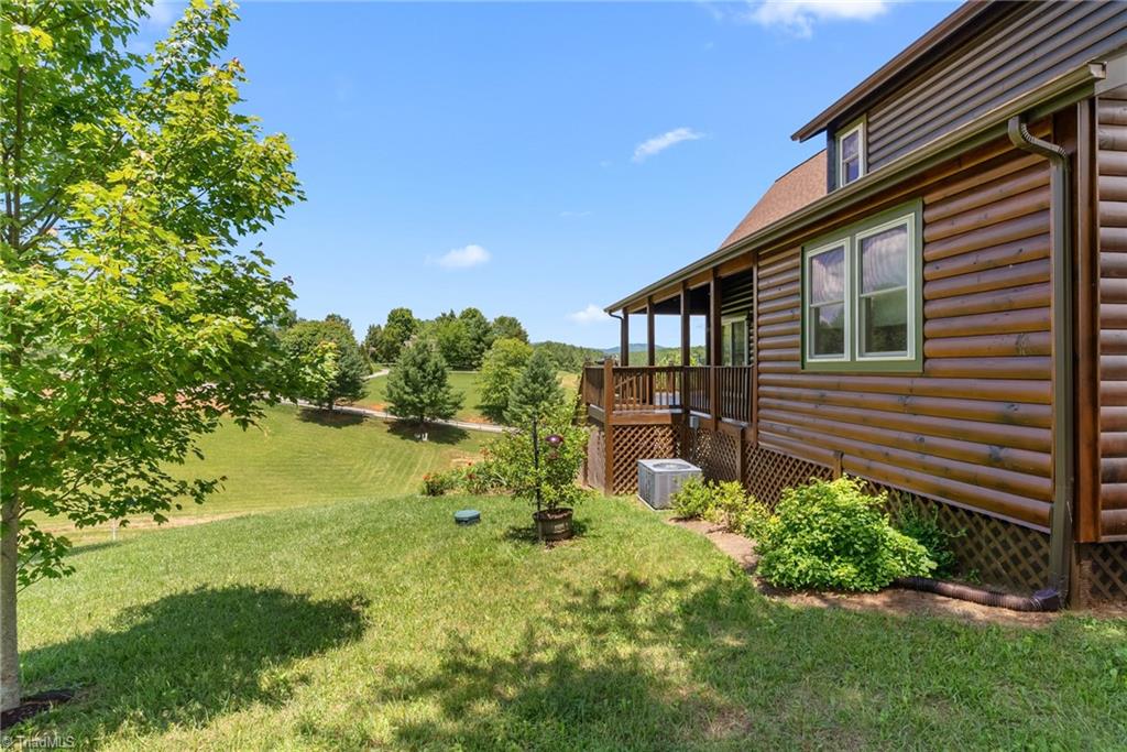 285 Black Bear Ridge Sparta, NC 28675 - Photo 11 of 35