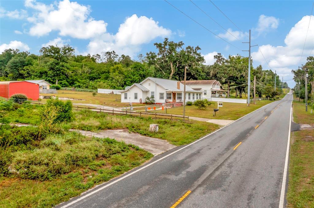 Fort King Rd Road Dade City, FL 33525 - Photo 22 of 23 a view of swimming pool with a yard