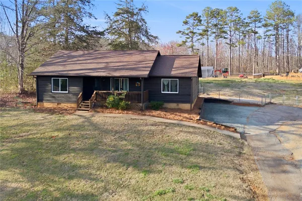 $259,696 | 107 Lakewood Drive, West Union, SC 29696