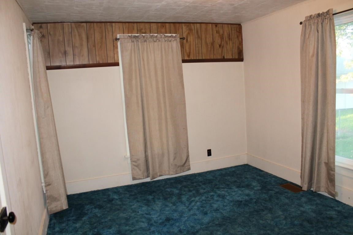 206 South Center Street Lone Tree, IA 52755 - Photo 6 of 15 Gallery Image 6