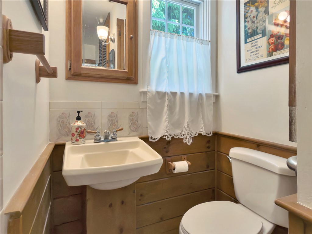 33 Indian Pond Road Kingston, MA 02364 - Photo 26 of 44 First Floor Bath w Shower Stall