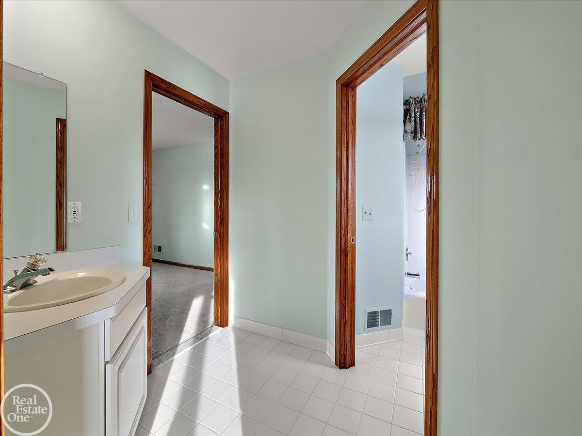7487 Shea Road Marine City, MI 48039 - Photo 50 of 76 50166003-7b1ebfa6-81bf-4d36-8da9-3deb8da8d69c.JPG