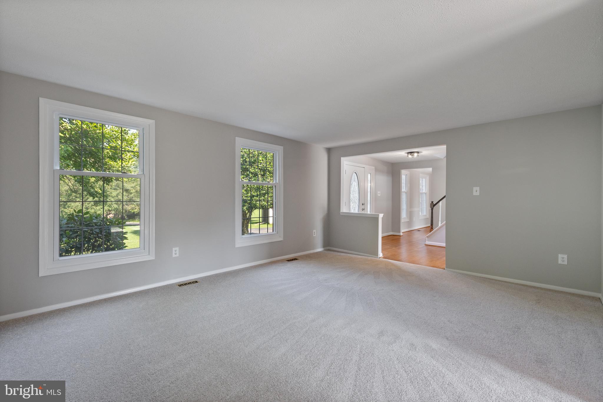 22000 Goshen School Road Gaithersburg, MD 20882 - Photo 12 of 57 an empty room with windows and closet