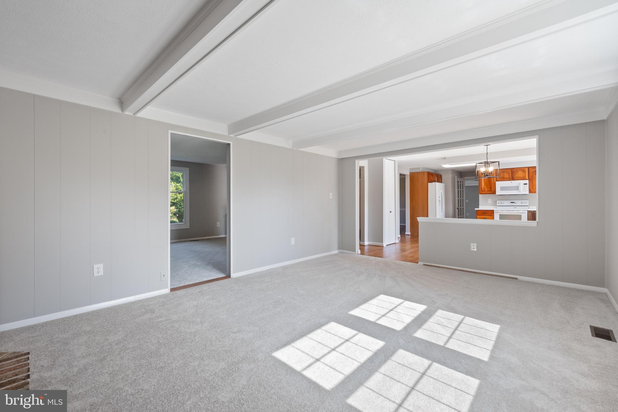 22000 Goshen School Road Gaithersburg, MD 20882 - Photo 16 of 57 a view of an empty room and window