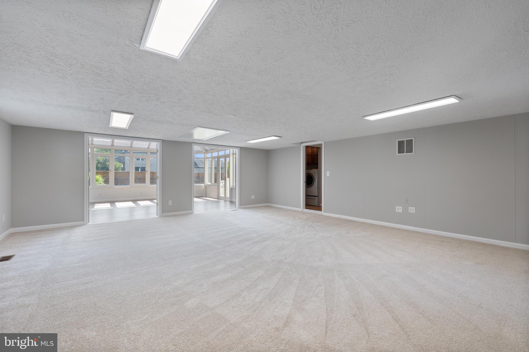 22000 Goshen School Road Gaithersburg, MD 20882 - Photo 29 of 57 a view of an empty room with kitchen