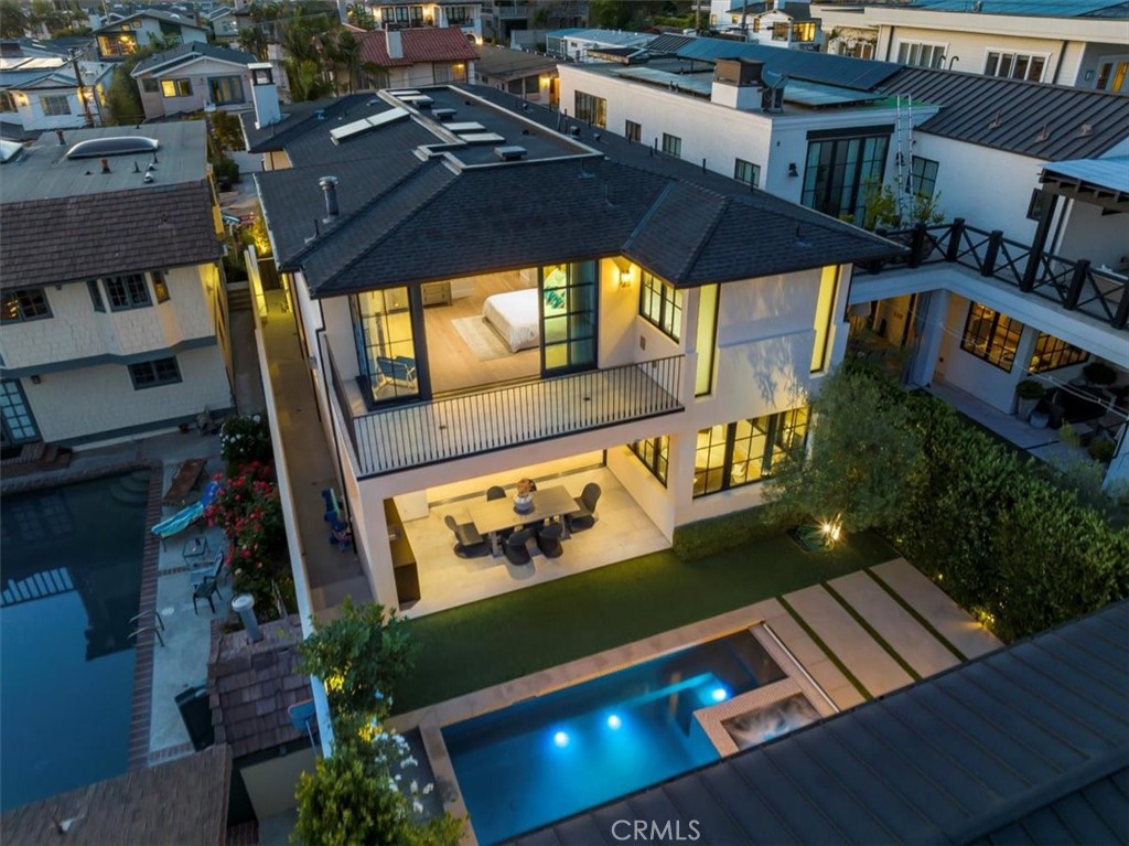 604 14th Street Manhattan Beach, CA 90266 - Photo 2 of 43