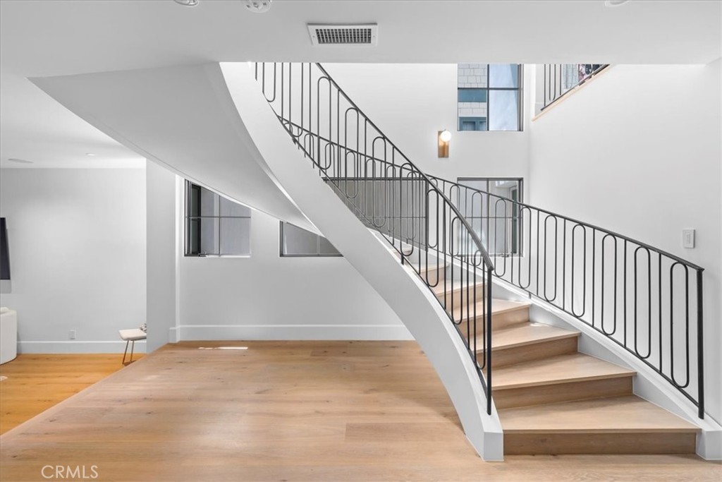 604 14th Street Manhattan Beach, CA 90266 - Photo 32 of 43