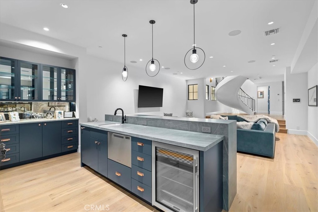 604 14th Street Manhattan Beach, CA 90266 - Photo 36 of 43