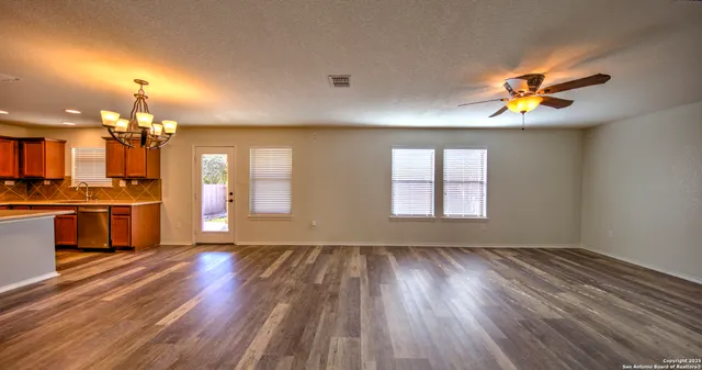 $2,500 | 237 Mustang, Boerne, TX 78006