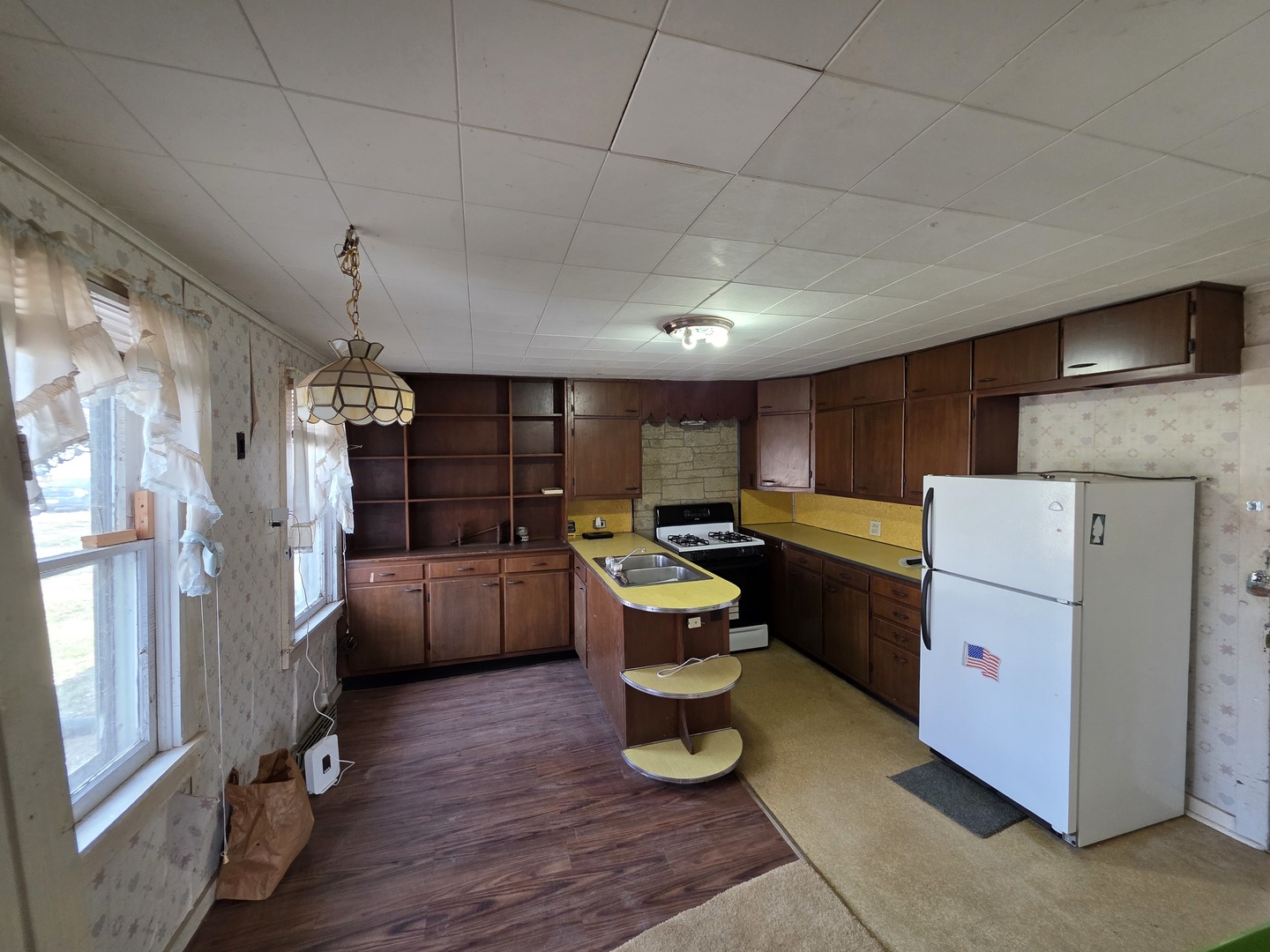 2313 North 7th Street Clinton, IA 52732 - Photo 12 of 26