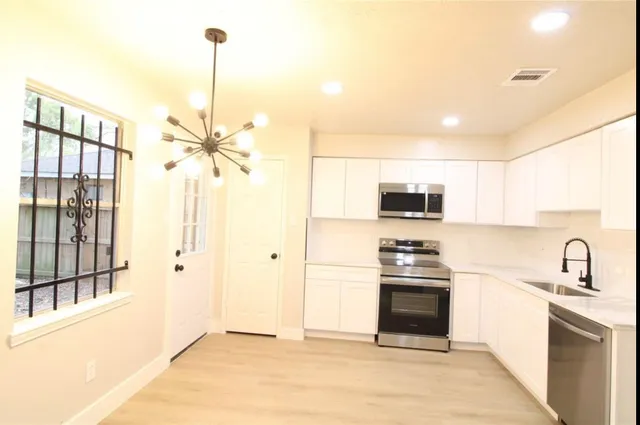 $1,899 | 3210 Wuthering Heights Drive, Houston, TX 77045