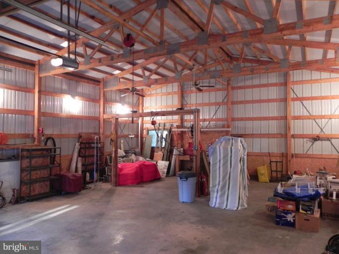 3885 Hunting Creek Road Huntingtown, MD 20639 - Photo 4 of 27 Garage 2