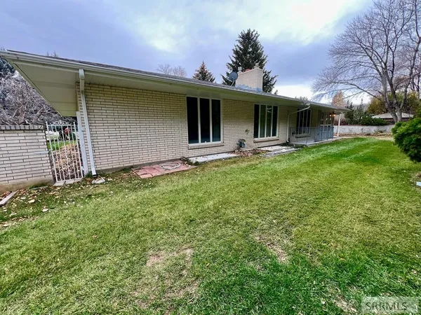 $595,000 | 334 Westmoreland Drive, Idaho Falls, ID 83402