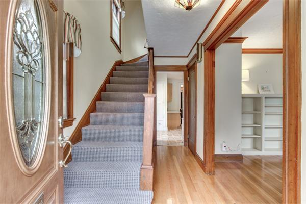 666 Webster Street Needham, MA 02492 - Photo 3 of 30 Gallery Image 3