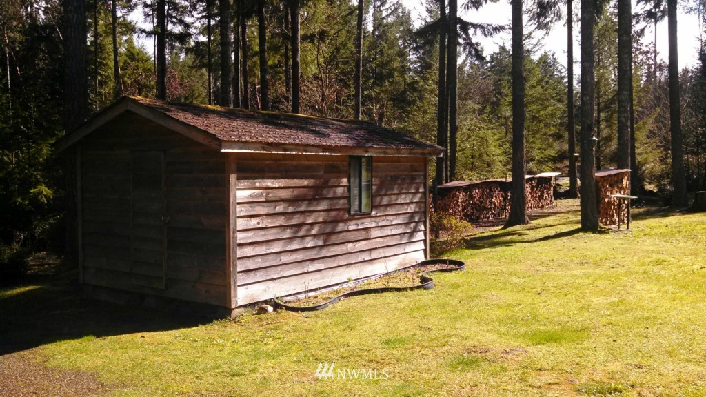 112 Webb Road Southwest Lakebay, WA 98349 - Photo 18 of 24