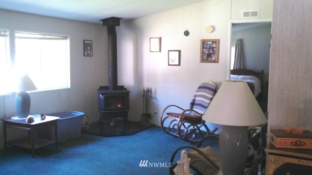 112 Webb Road Southwest Lakebay, WA 98349 - Photo 3 of 24